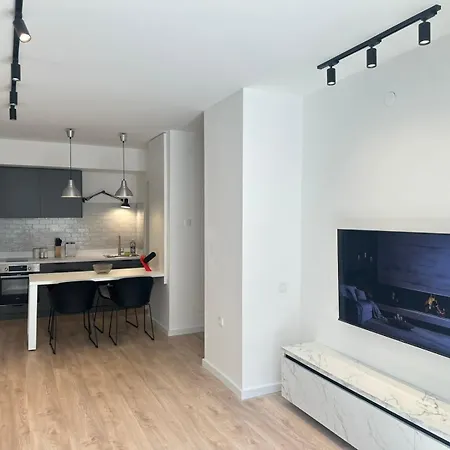 Regina's Modern Two-bedroom In Center Appartement *