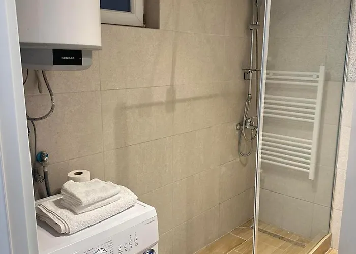 Regina's Modern Two-bedroom In Center * Skopje