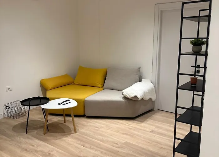 Regina's Modern Two-bedroom In Center Appartement